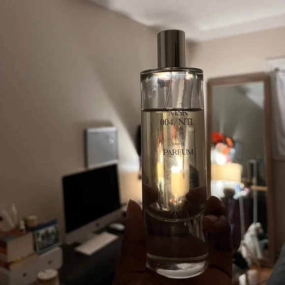 Zara - MSK - Picture 1 of 3